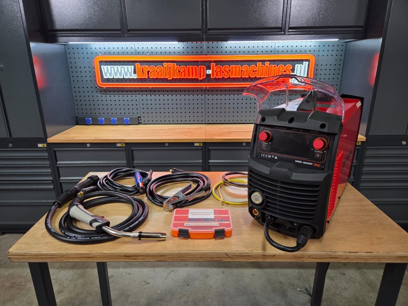 NIEUW! Rowac Mig 300SP DUBBEL PULSE 300a 380v synergetisch